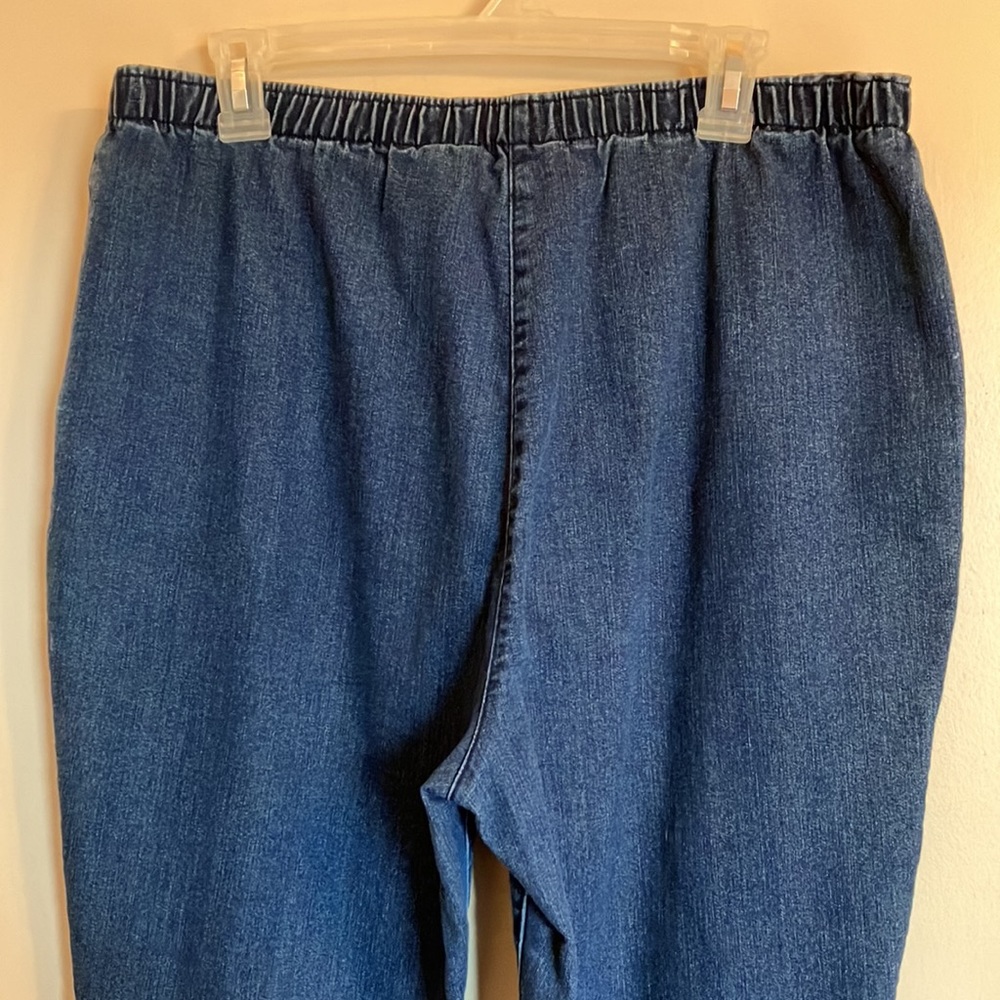 Pretty medium stonewashed studded jeans by Allison Daley, size 16, like new! - Picture 9 of 16